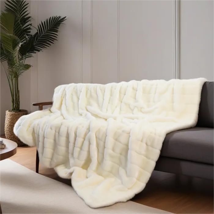 INCHGRASS Faux Mink Fur Blanket Luxury Fur Throw Blanket Sofa Fluffy Blanket Super Warm Elegant Cozy Fuzzy Throw Blankets for Couch,Armchair and Bed Washable Plush Blankets 74"x60" Brown Throw Blanket