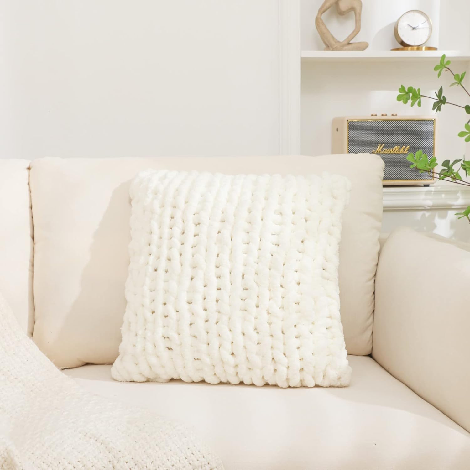 Cream White Chunky Knit Throw Pillow Covers 1PC 18"×18" Square Luxury Style Crochet Pillow Case Fur Pillowcases Decorative Pillow Shell for Sofa Bedroom Cushion