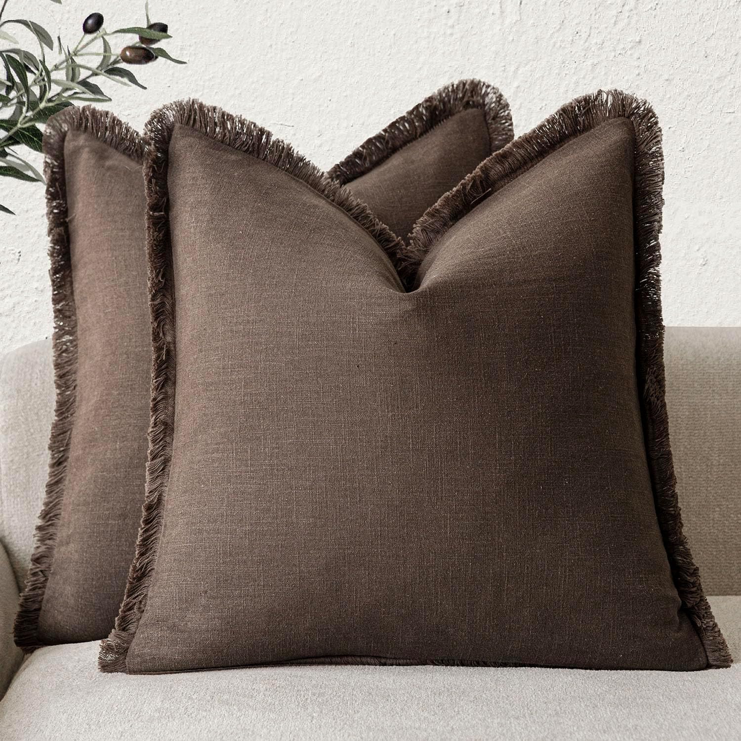 Foindtower Set of 2 Decorative Linen Fringe Throw Pillow Covers Cozy Boho Farmhouse Cushion Cover with Tassels Soft Accent Pillowcase for Couch Sofa Living Room Home Decor, 26×26 Inch, Natural Beige