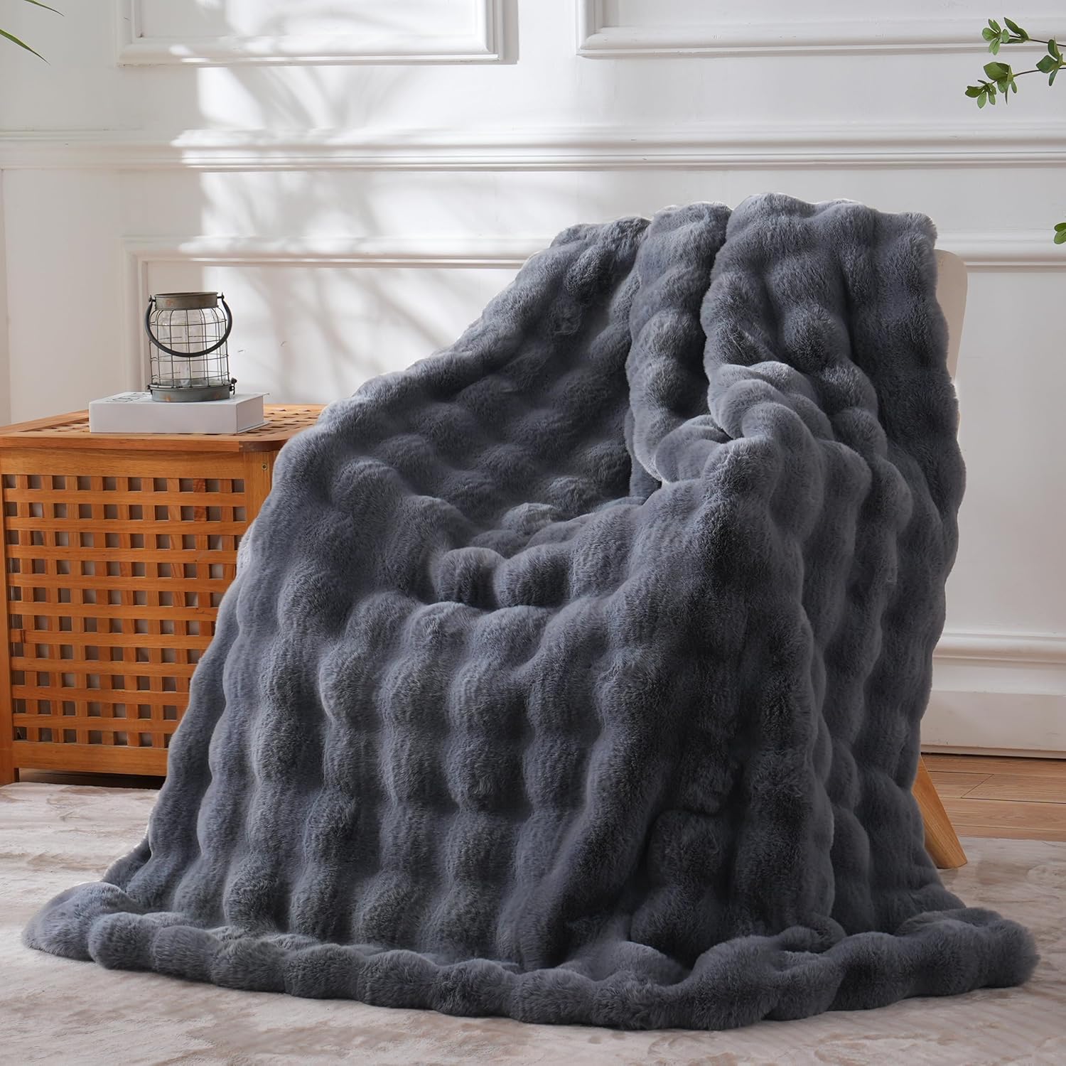 BENVWE Fluffy Faux Fur Throw Blanket for Couch, Soft Plush Thick Cozy Fuzzy Luxury Minky Bubble Blanket for Home Living Room Decor Gift for Women, Tie-dye Coffee, 50" x 60", 1100GSM